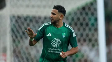 القنوات الناقلة لمباراة الأهلي والقادسية في دوري روشن السعودي 2025-2026 وطريقة المشاهدة عبر الإنترنت